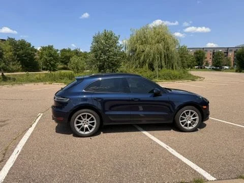 2019 Porsche Macan - Image 5 of 15