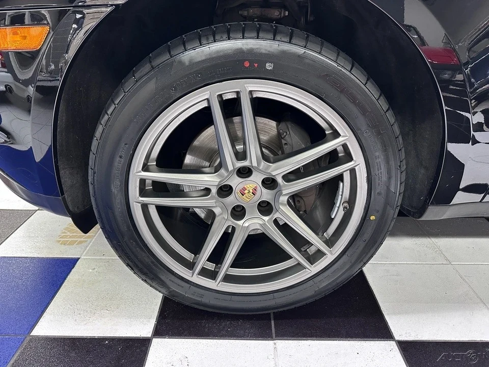 2019 Porsche Macan Turbo - Image 6 of 21