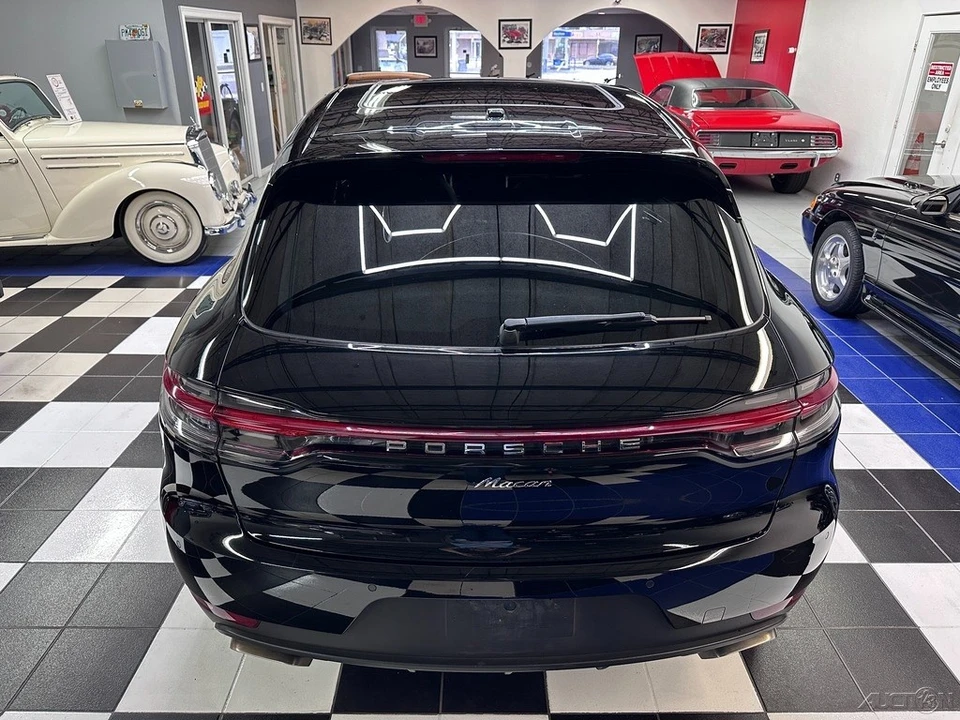 2019 Porsche Macan Turbo - Image 20 of 21