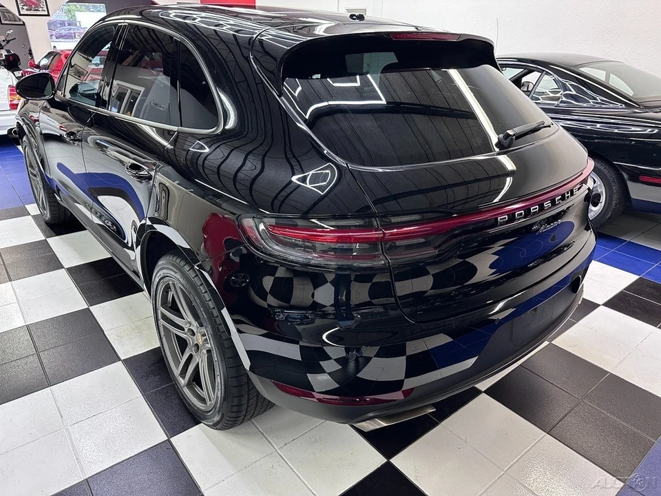 2019 Porsche Macan - Image 13 of 21