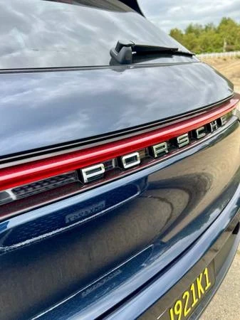 2019 Porsche Macan - Image 11 of 21