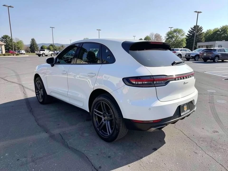 2019 Porsche Macan - Image 6 of 20