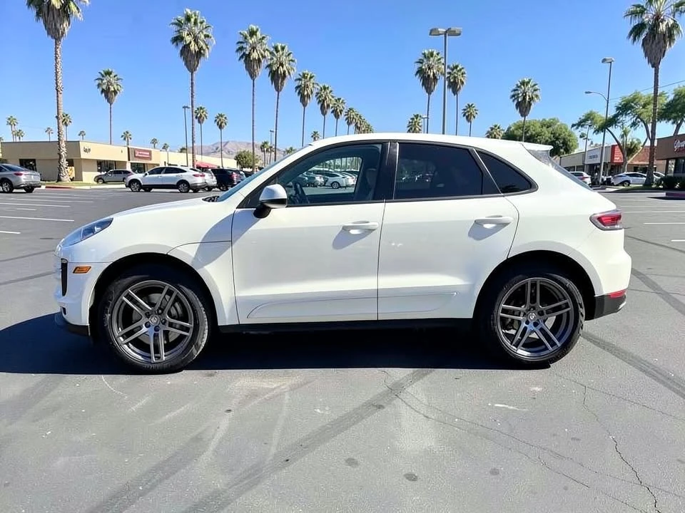 2019 Porsche Macan - Image 3 of 20
