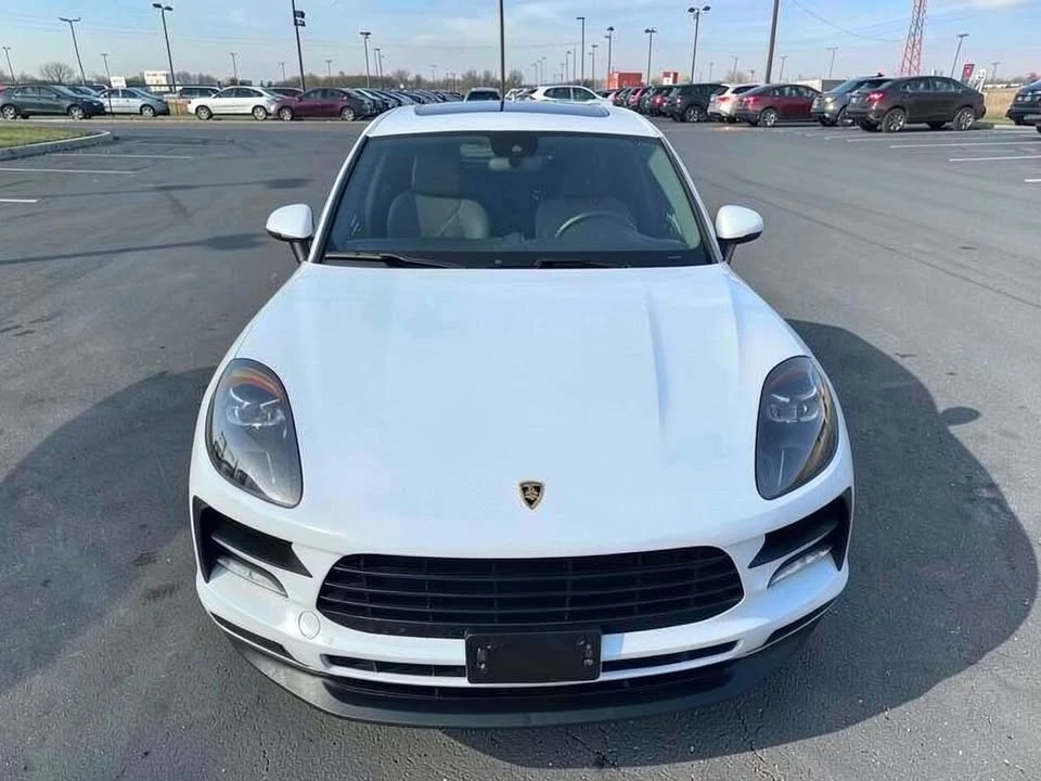 2019 Porsche Macan - Image 11 of 20