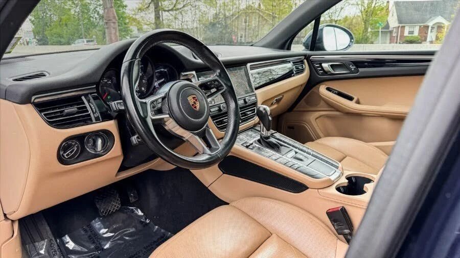 2019 Porsche Macan - Image 13 of 20