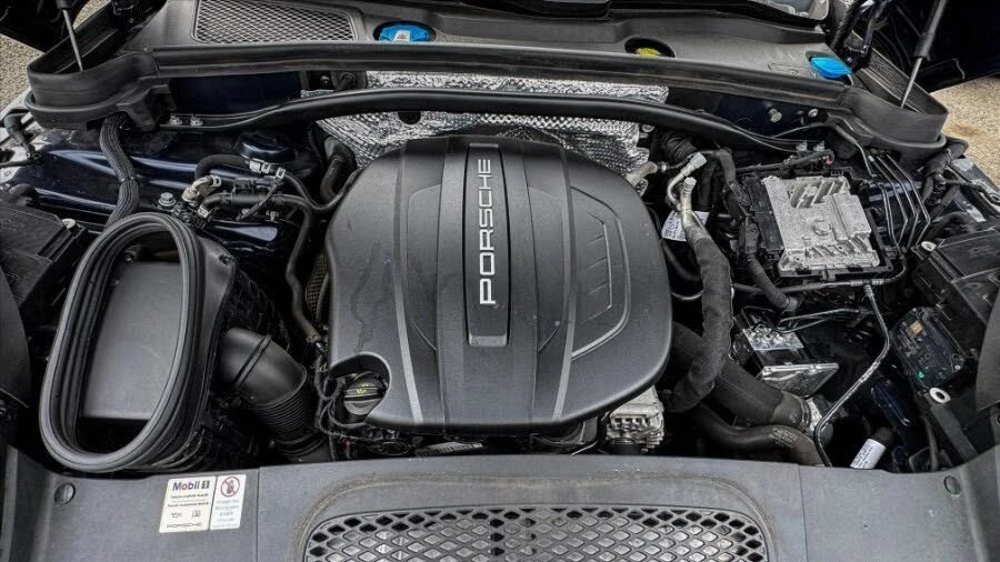 2019 Porsche Macan - Image 8 of 20