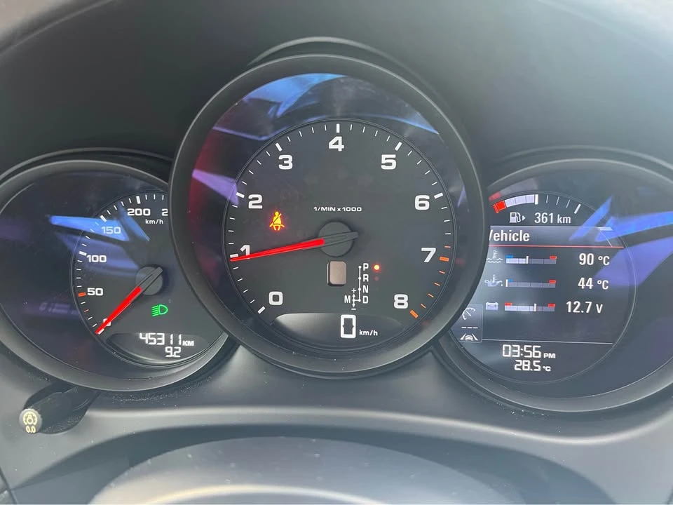 2019 Porsche Macan - Image 12 of 20