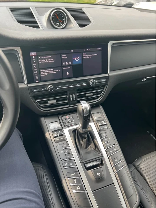 2019 Porsche Macan - Image 14 of 20