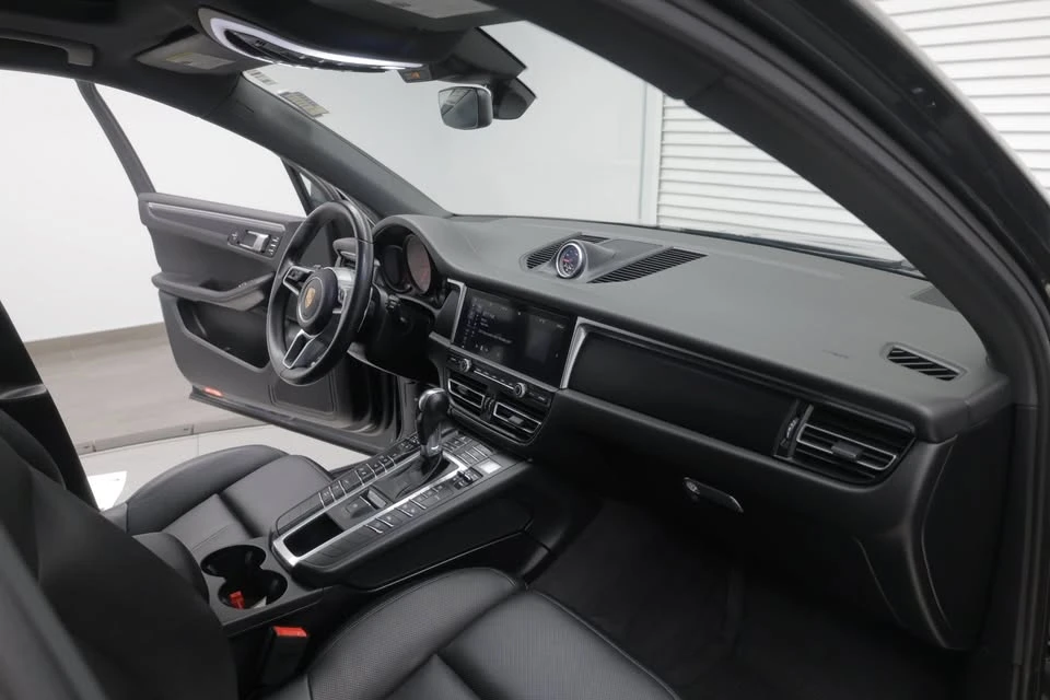 2019 Porsche Macan - Image 11 of 14