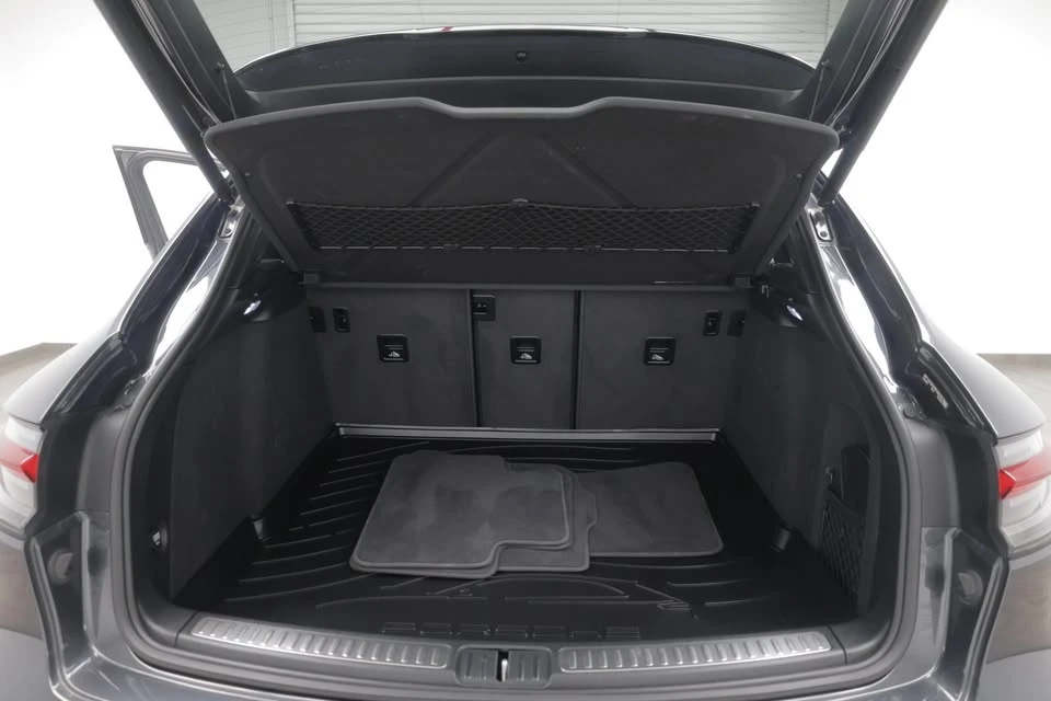 2019 Porsche Macan - Image 8 of 14