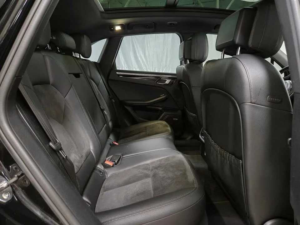 2019 Porsche Macan - Image 12 of 19