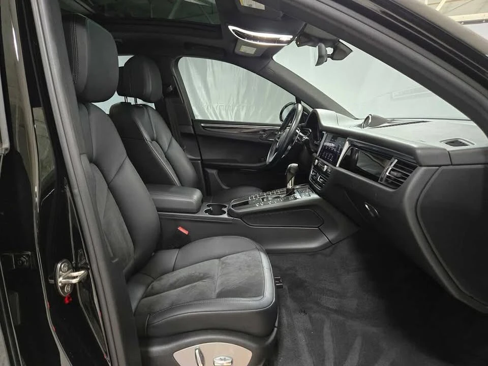 2019 Porsche Macan - Image 11 of 19