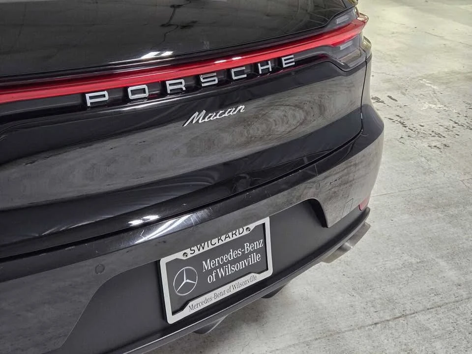 2019 Porsche Macan - Image 14 of 19