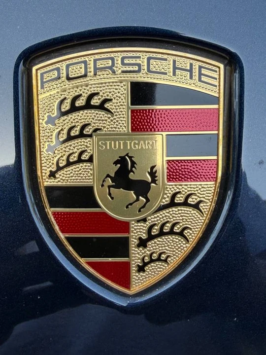 2019 Porsche Macan - Image 2 of 24