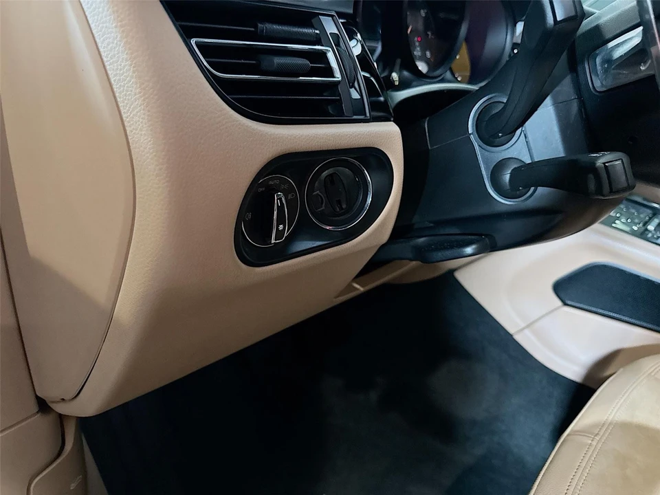 2019 Porsche Macan - Image 7 of 21