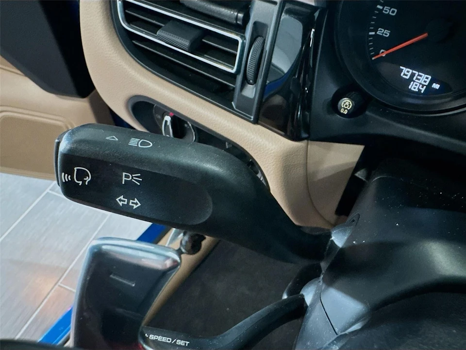 2019 Porsche Macan - Image 5 of 21
