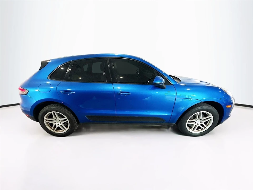 2019 Porsche Macan - Image 6 of 8