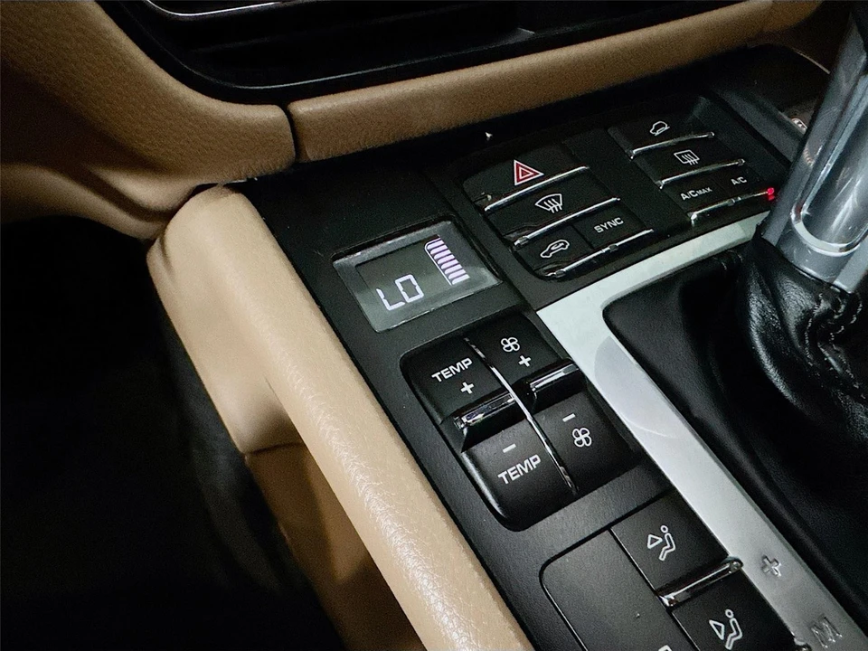 2019 Porsche Macan - Image 11 of 21