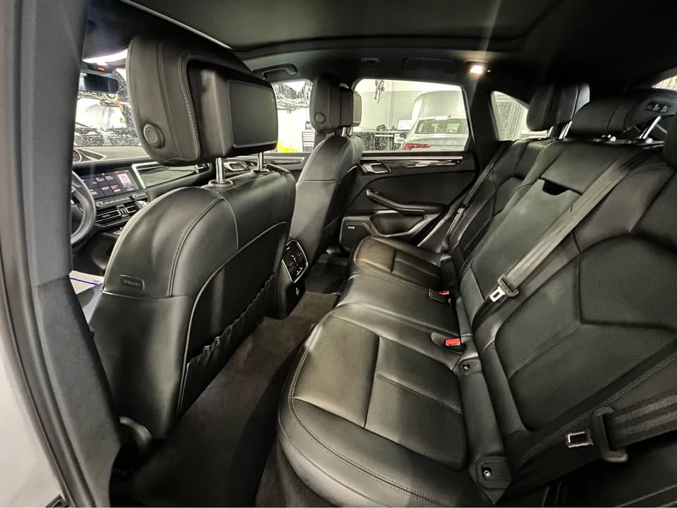 2019 Porsche Macan - Image 6 of 8