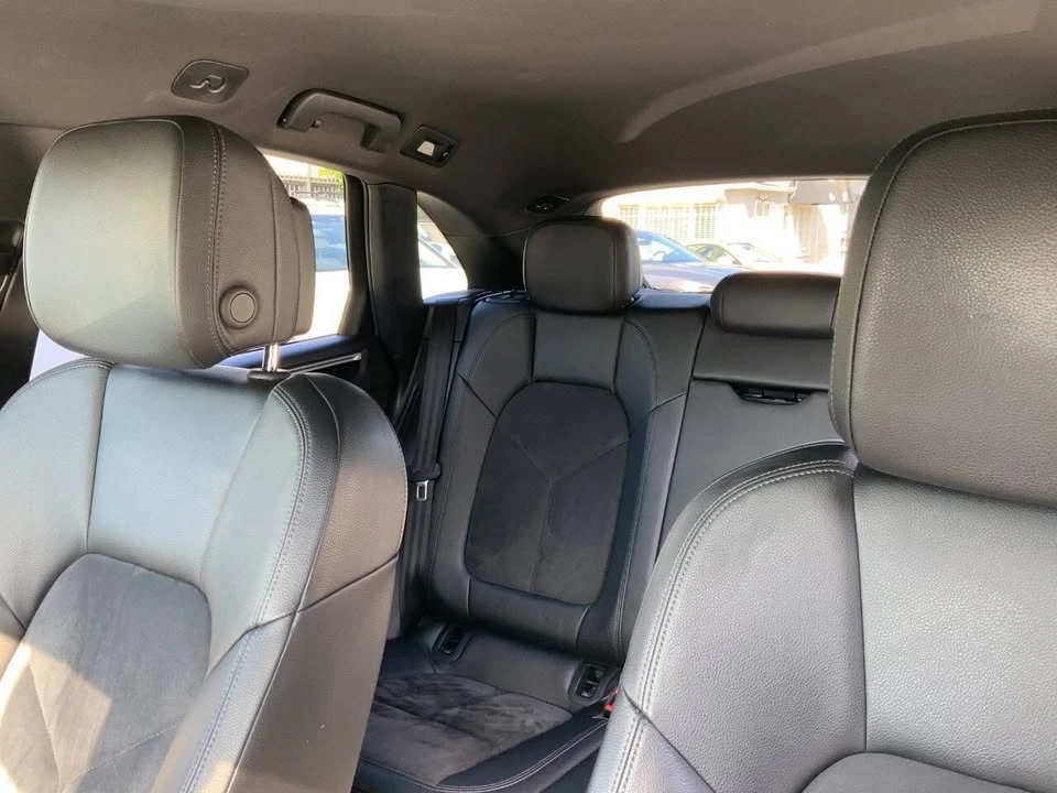 2019 Porsche Macan - Image 16 of 20
