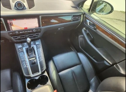 2019 Porsche Macan - Image 7 of 12