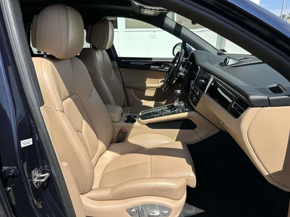 2019 Porsche Macan - Image 9 of 12