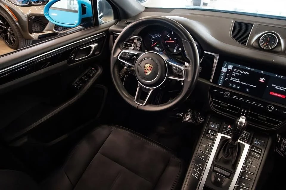 2019 Porsche Macan - Image 10 of 20