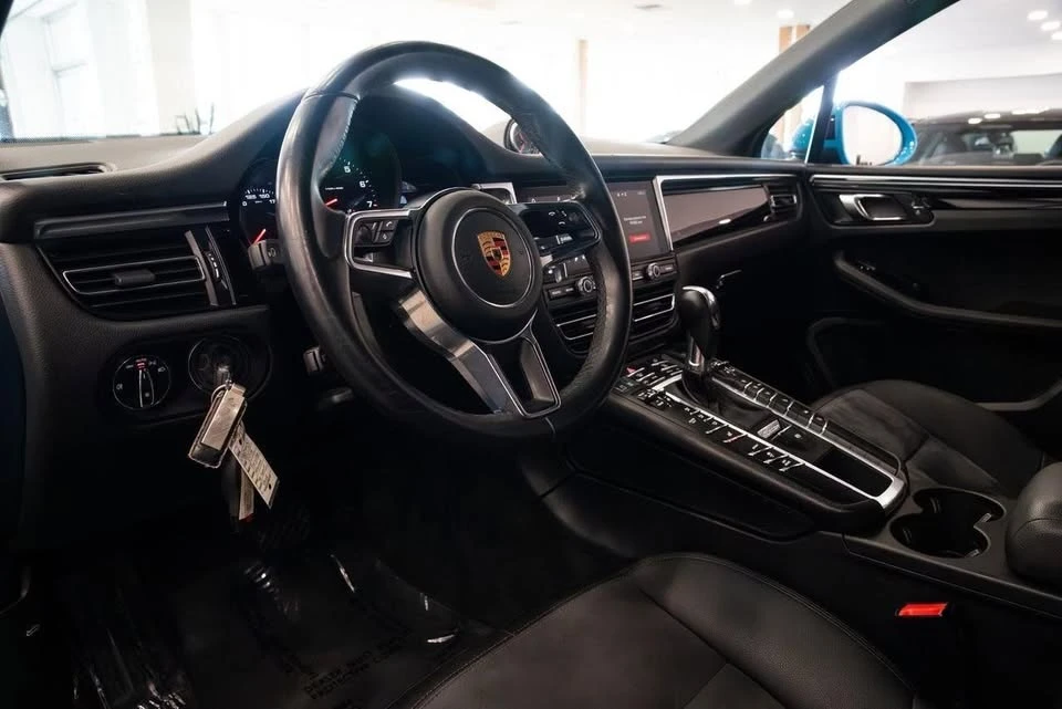 2019 Porsche Macan - Image 19 of 20