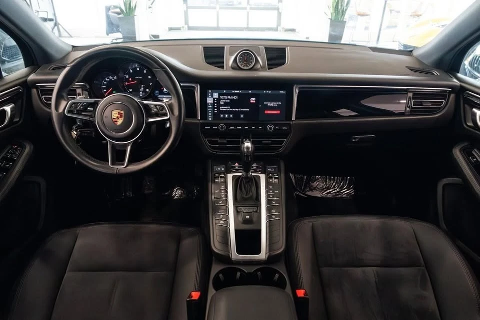 2019 Porsche Macan - Image 9 of 20