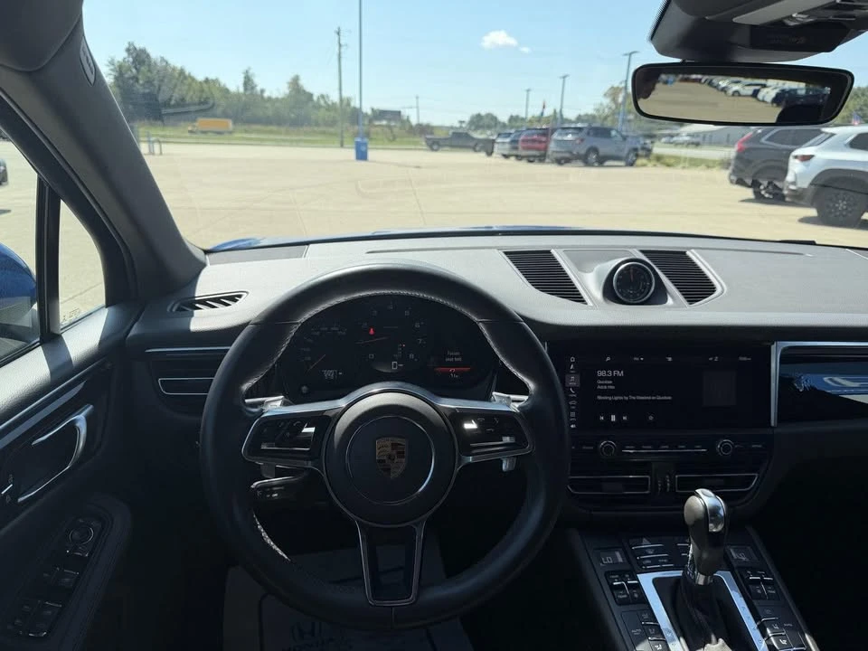 2019 Porsche Macan - Image 8 of 19