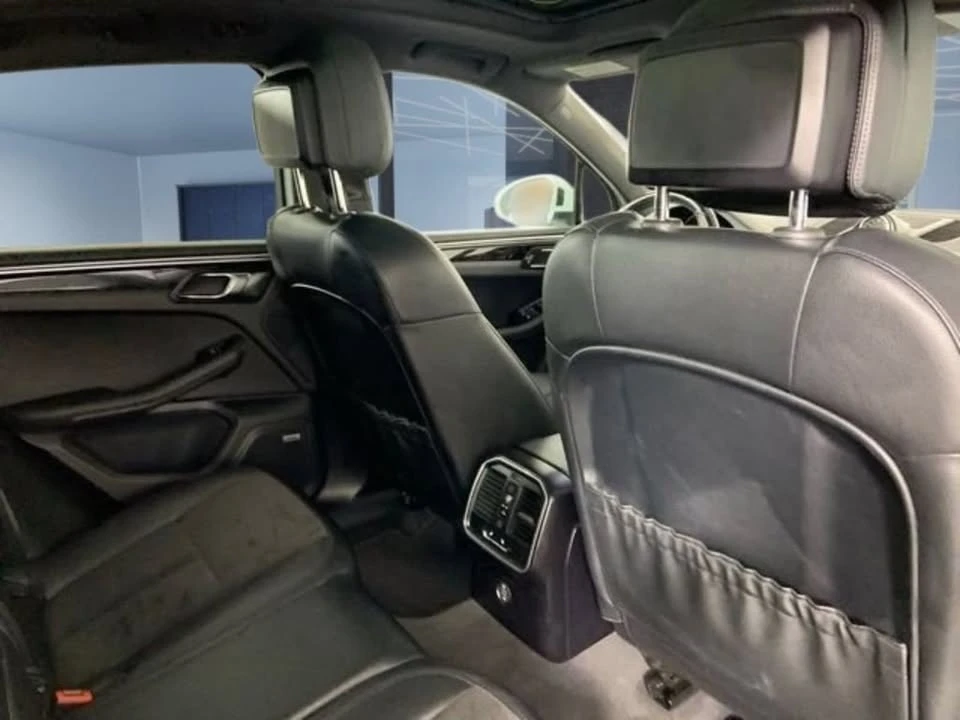2019 Porsche Macan - Image 13 of 20