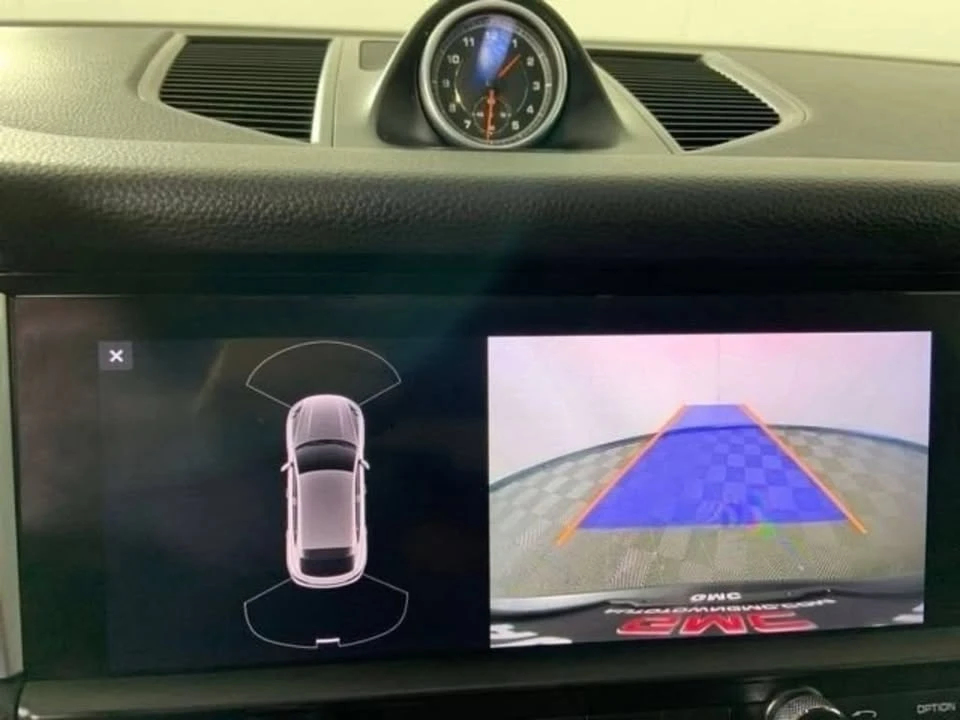 2019 Porsche Macan - Image 9 of 20