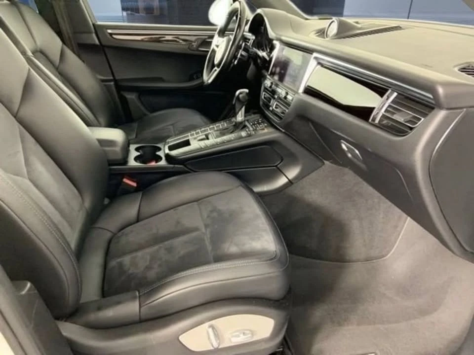 2019 Porsche Macan - Image 17 of 20