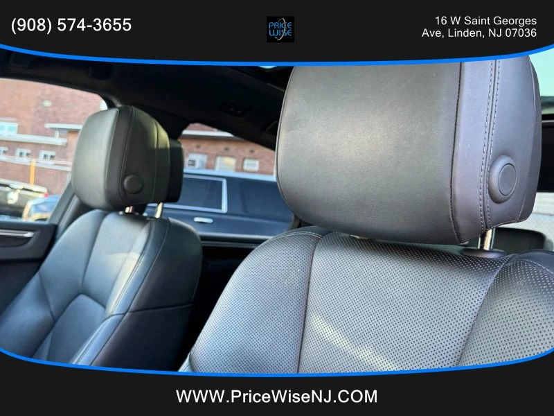 2019 Porsche Macan - Image 10 of 12