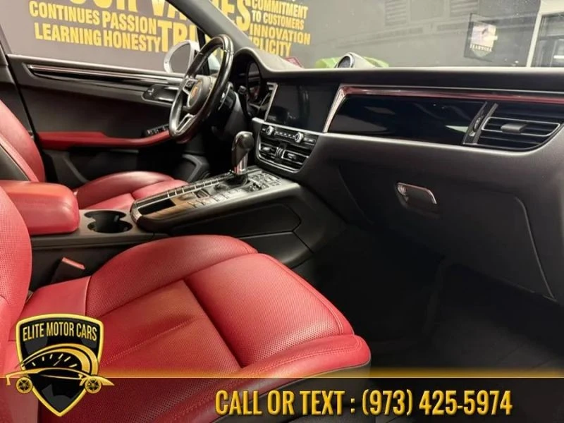 2019 Porsche Macan - Image 12 of 12