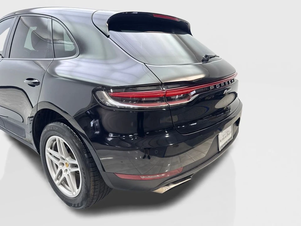 2019 Porsche Macan - Image 19 of 31