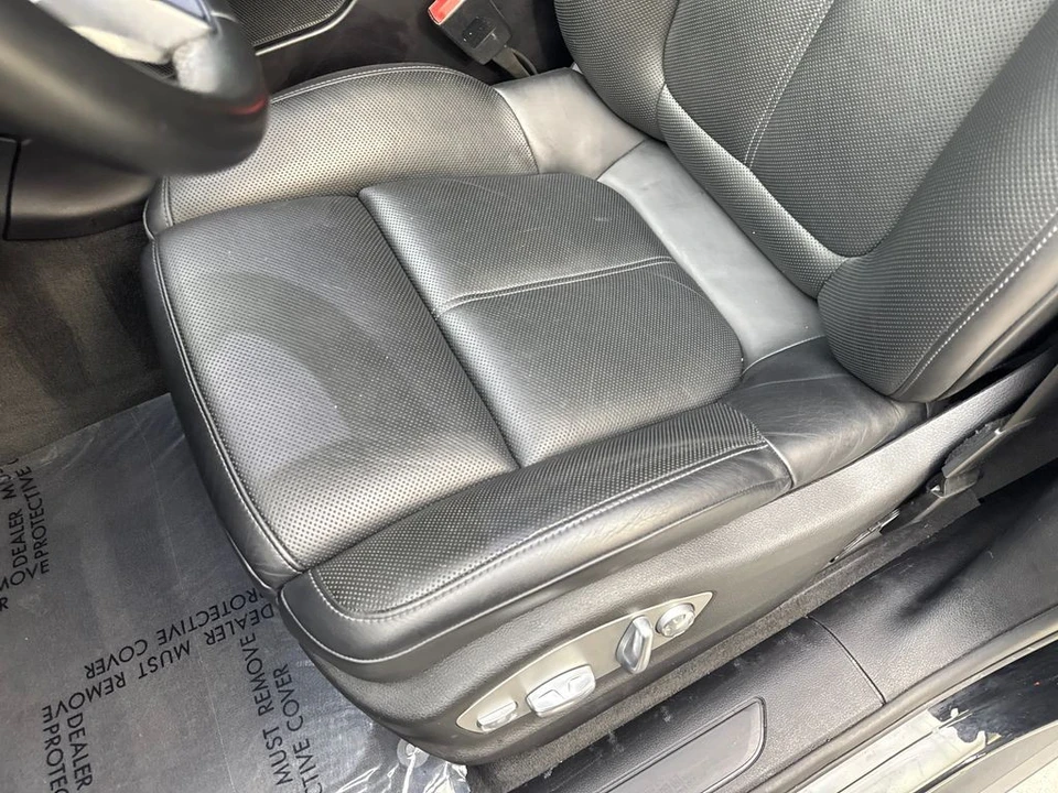 2019 Porsche Macan - Image 27 of 31