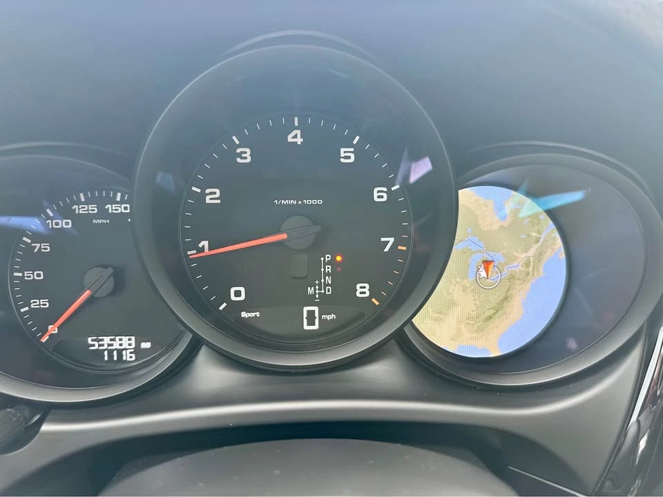 2019 Porsche Macan - Image 10 of 13