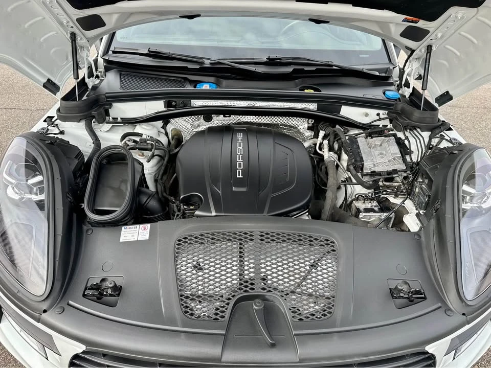 2019 Porsche Macan - Image 7 of 13