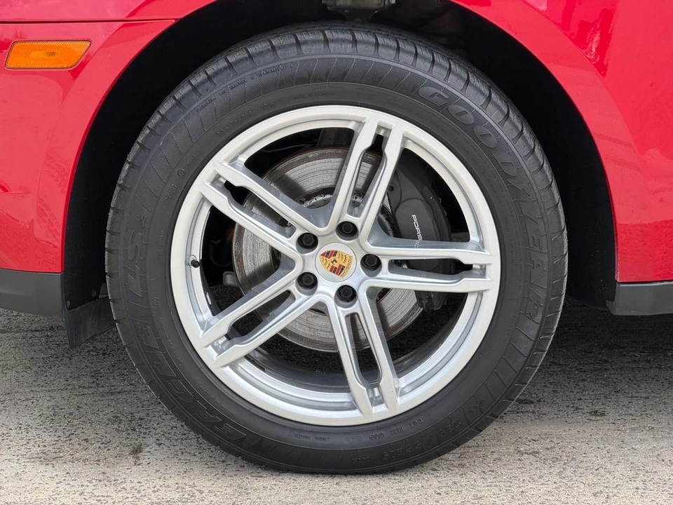 2019 Porsche Macan - Image 13 of 21
