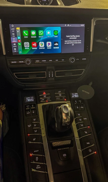 2019 Porsche Macan - Image 13 of 16