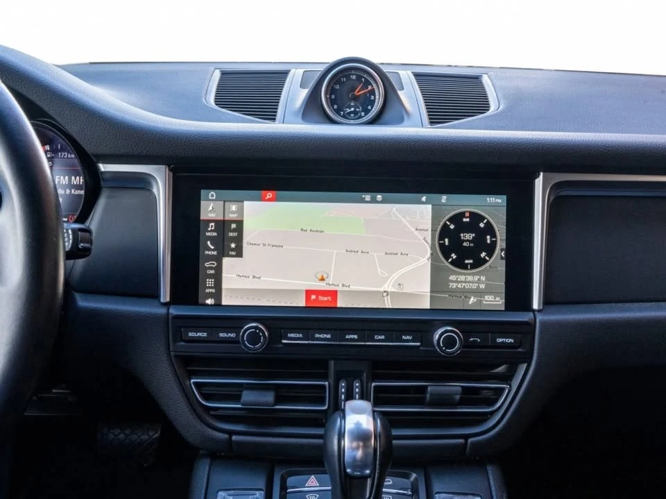 2019 Porsche Macan - Image 17 of 20