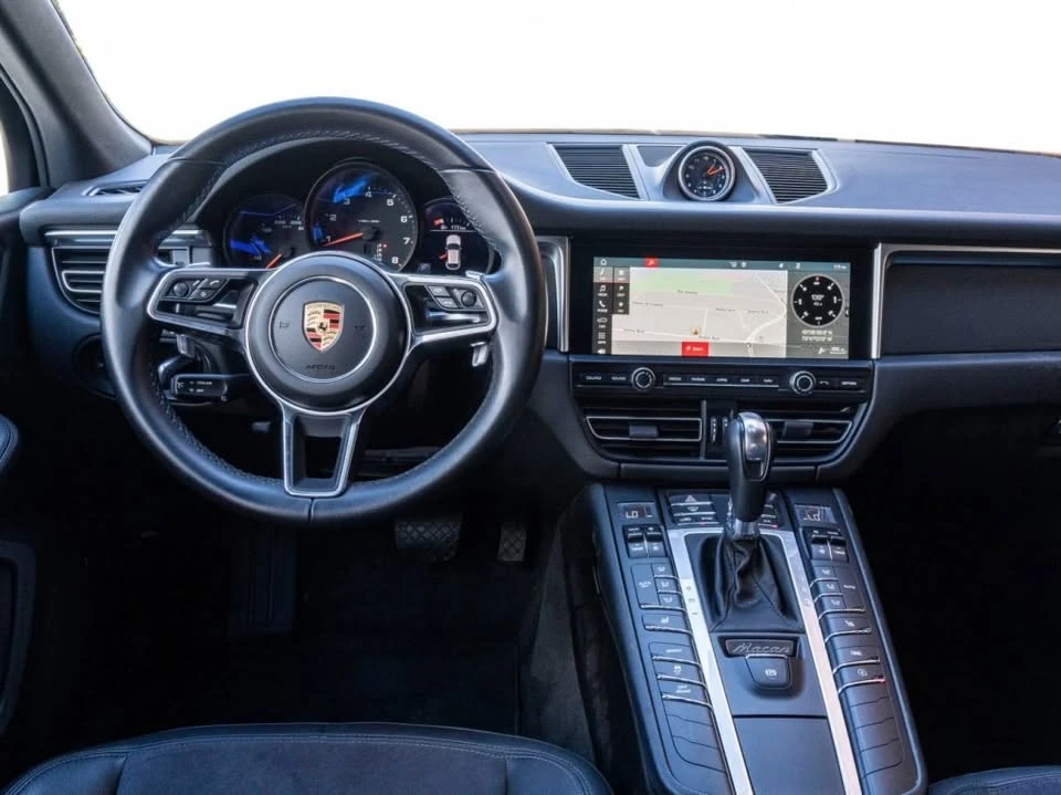 2019 Porsche Macan - Image 13 of 20