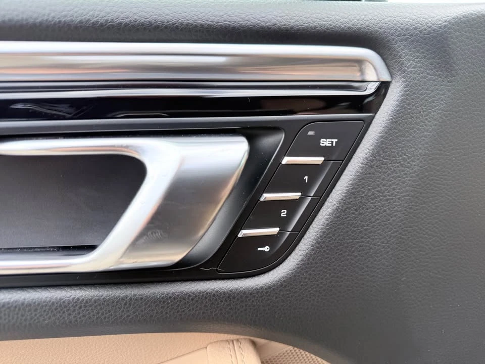 2019 Porsche Macan GTS - Image 13 of 15