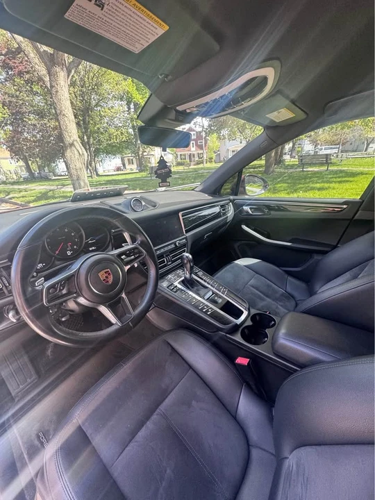 2019 Porsche Macan - Image 4 of 10