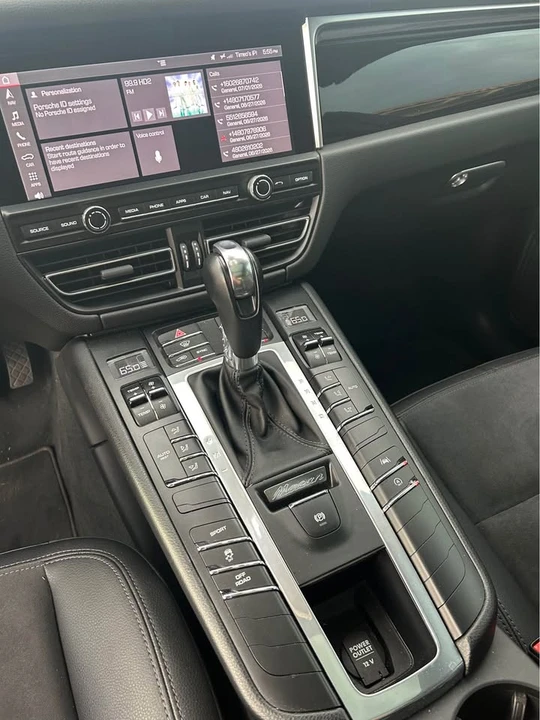 2019 Porsche Macan - Image 12 of 13