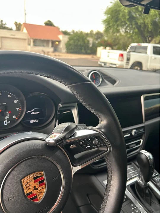 2019 Porsche Macan - Image 8 of 13