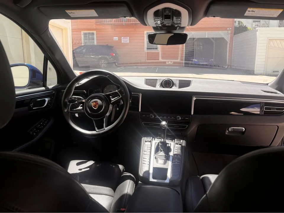2019 Porsche Macan - Image 8 of 15