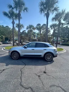 2019 Porsche Macan Macan