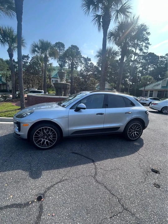 2019 Porsche Macan - Image 2 of 17